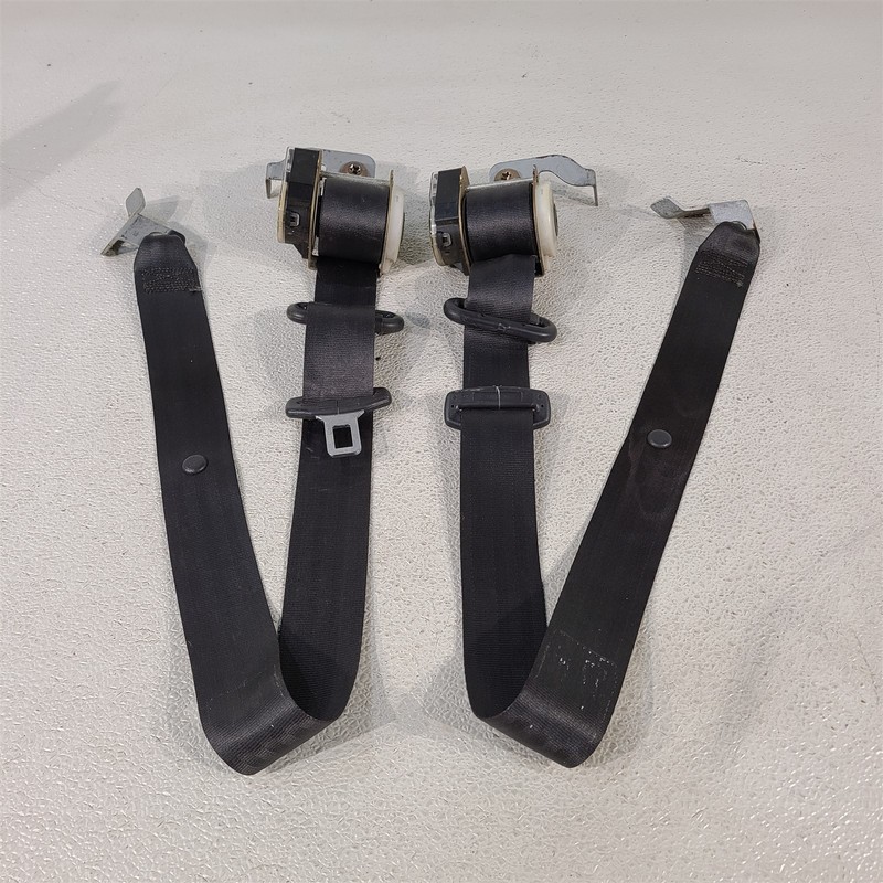 99-04 Mustang GT Coupe Rear Seat Belt Retractors Left Right Set Aa7344