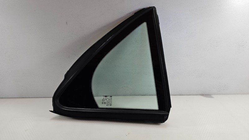 2017-2022 GENESIS G90 RIGHT PASSENGER REAR DOOR CORNER WINDOW GLASS OEM
