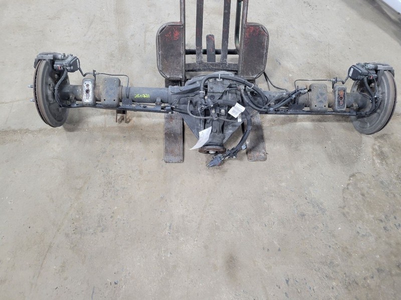 Rear Axle 9.50" Ring Gear Gm Built Opt SU8 Fits 19-23 SIERRA 1500 PICKUP 1616121