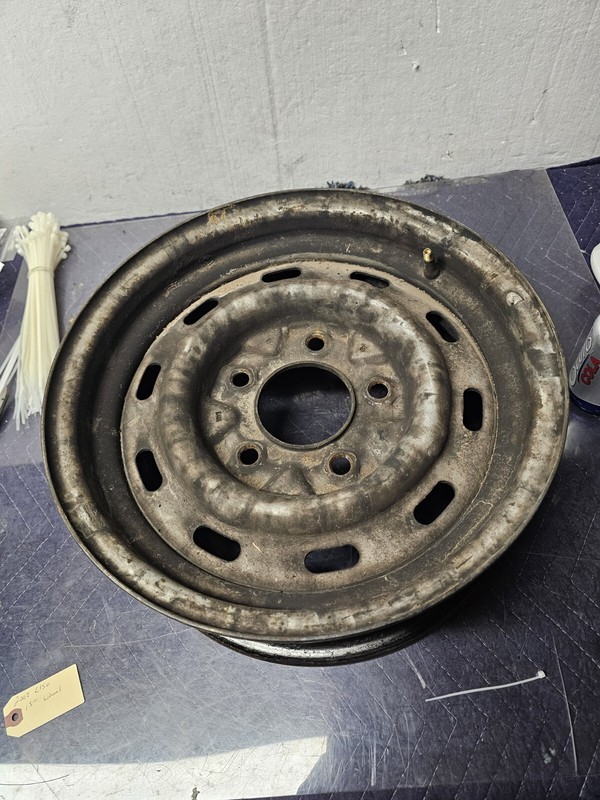 2002 Ford Van E150 15" Factory OEM Wheel Rim