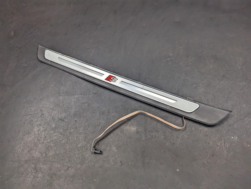 Front Left Door Sill Scuff Plate Insert 2021 Audi A6 4K0947405A 2019 - 2023 X