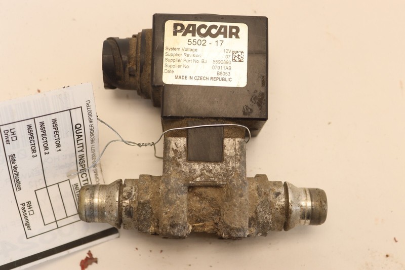 2012 12 KENWORTH T800 PACCAR DEF HEATER CONTROL VALVE PET 5502-17 OEM