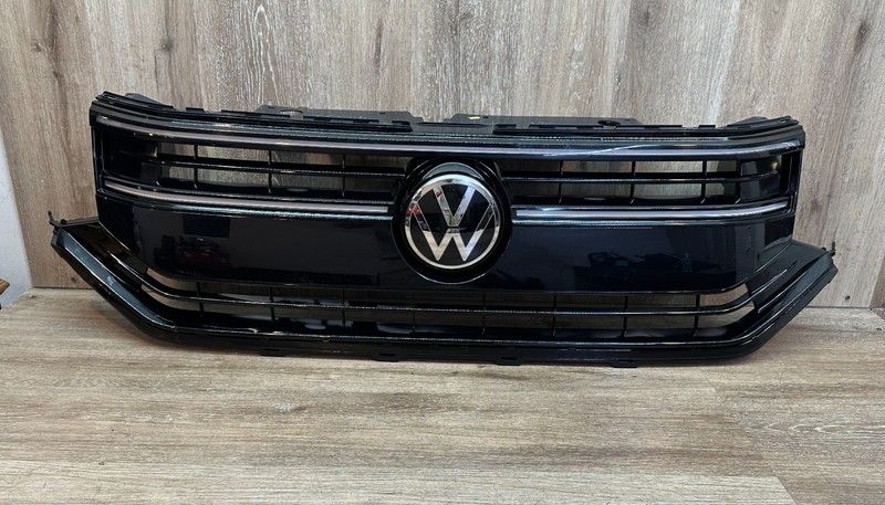 2020-23 VW ATLAS CROSS SPORT FRONT GRILLE W/ LED LIGHT BAR OEM 3CR.853.653