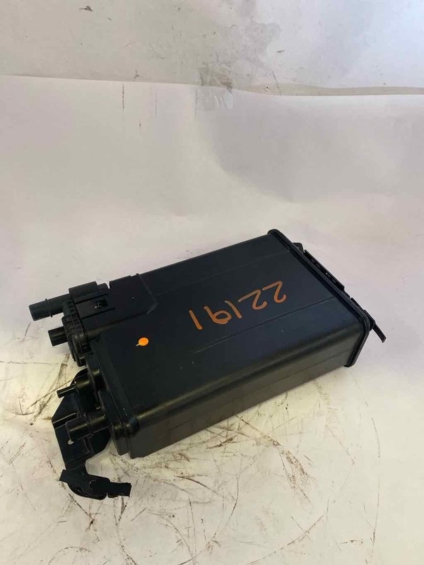 Evaporator Canister LEXUS IS300 19 18 17 16