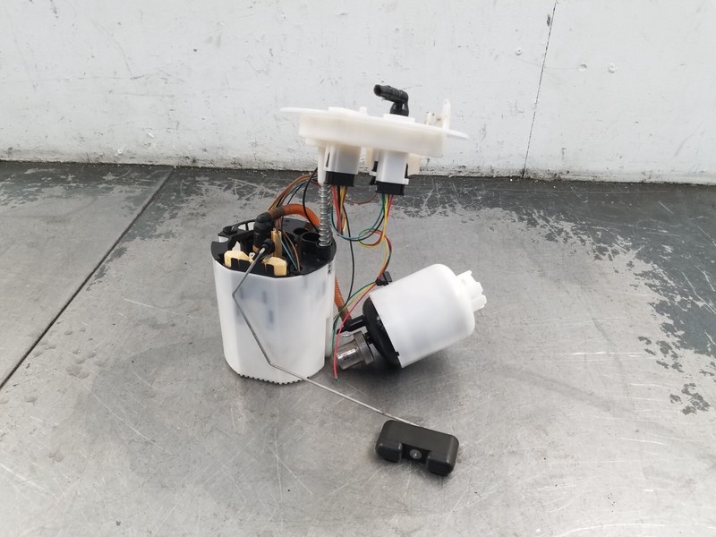 2014 Audi S4 Quattro B8 Fuel Pump / Sending Unit #5844 M3
