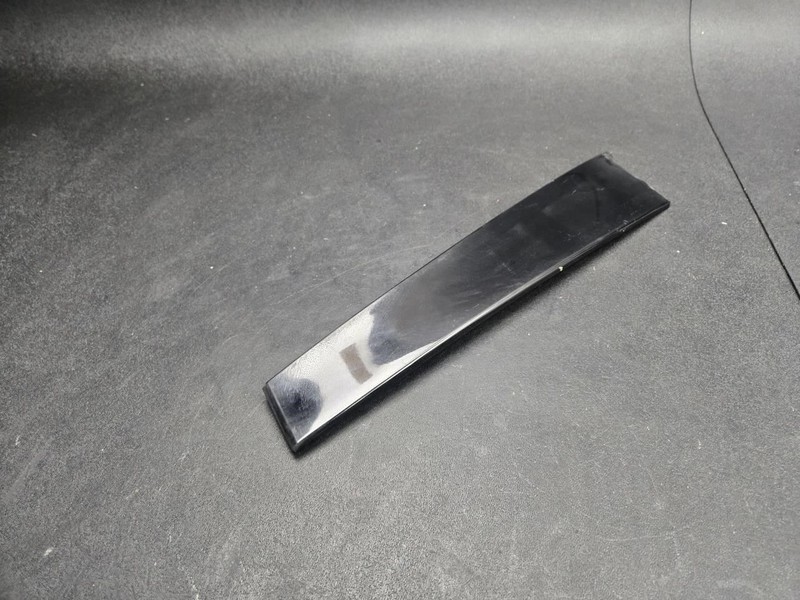 Rear Right Door Window Front Side Molding 2022 Kia Stinger 83260-J5000 2018-2023