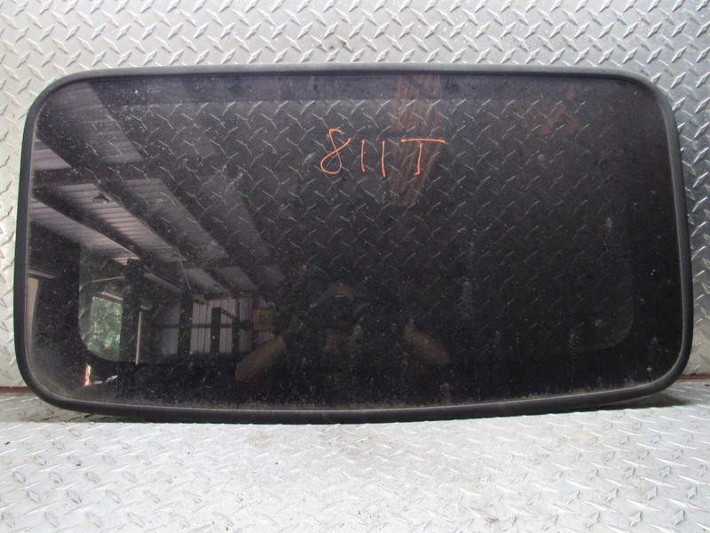 01 02 03 ACURA MDX SUN ROOF WINDOW GLASS