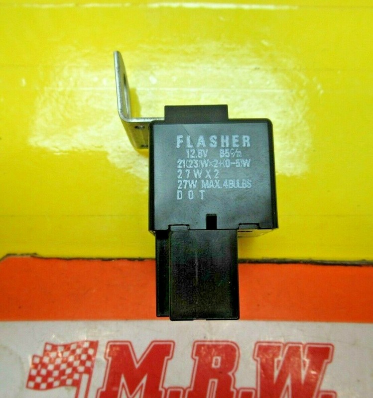FLASHER RELAY TURN SIGNAL BLINKER LIGHT LAMP for 00 01 02 03 04 05 MR2 SPYDER