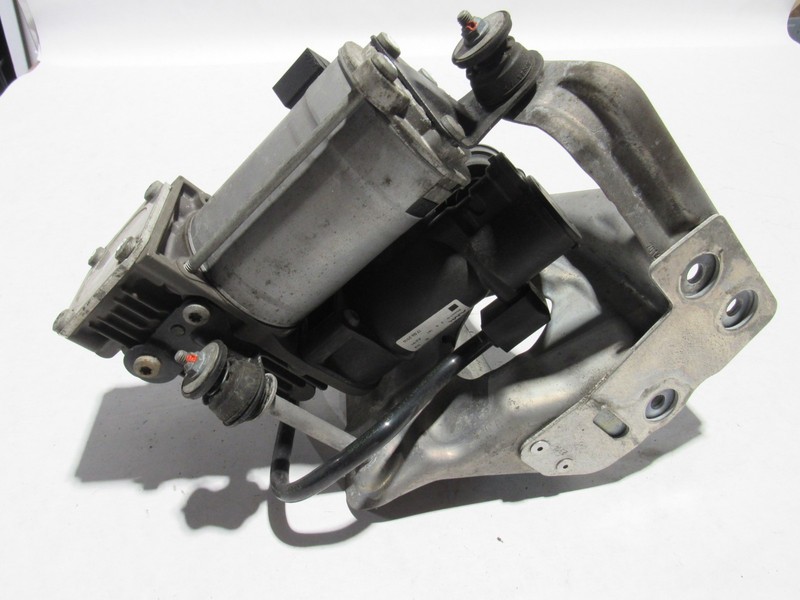 Mercedes S550 C217 2015 4.7L AWD AC A/C Air Suspension Compressor 14-17 |