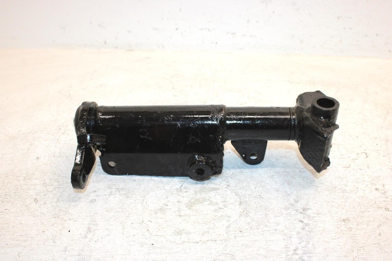 1996 Arctic Cat Cougar Oem Right Spindle Knuckle 0703-282 SA7