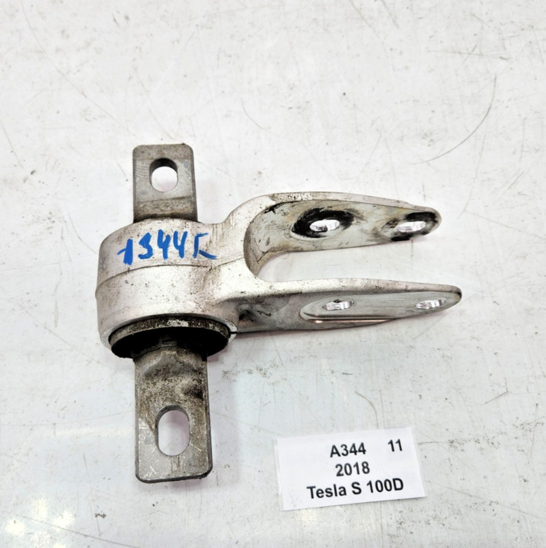 ✅ 16-20 OEM Tesla Model X S Front Left Drive Unit Engine Raven Mount Bracket