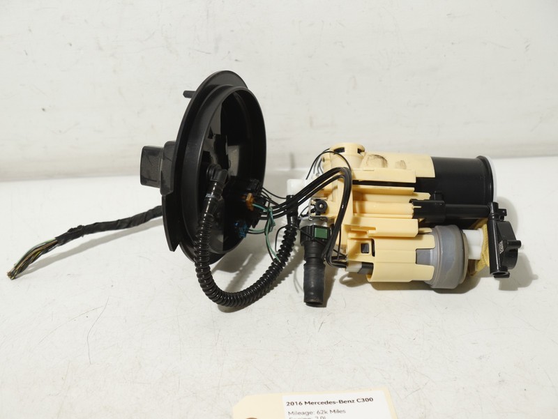 2015-2020 Mercedes W205 C300 2.0L Right Side Fuel Pump Level Sensor OEM 62K