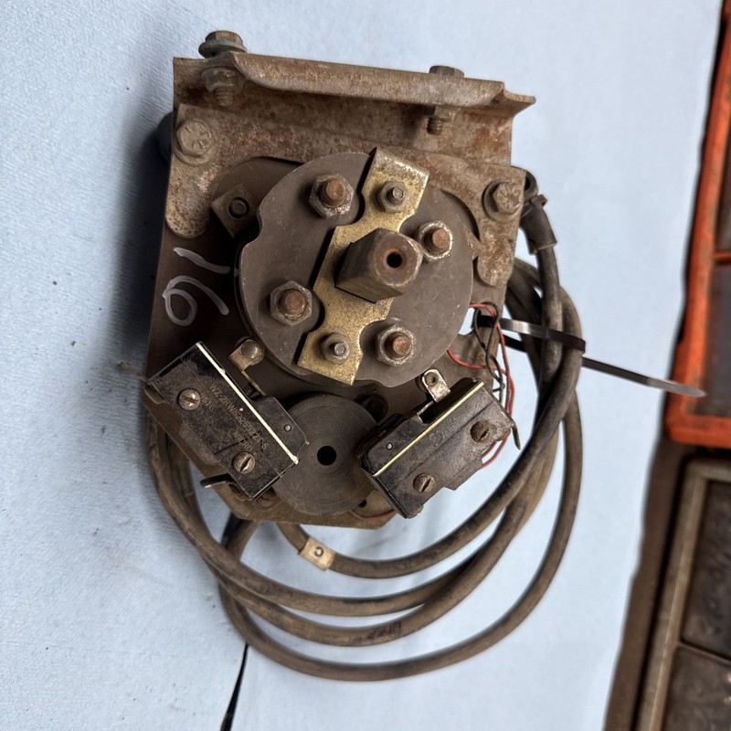 VINTAGE 1980’s - 1990’s EZGO 36v ElectricGOLF CART forward reverse switch 16