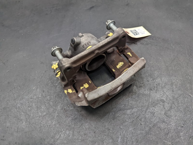 Front Left Driver Brake Caliper 2018 Mercedes CLA250 2014 2015 2016 2017 2019