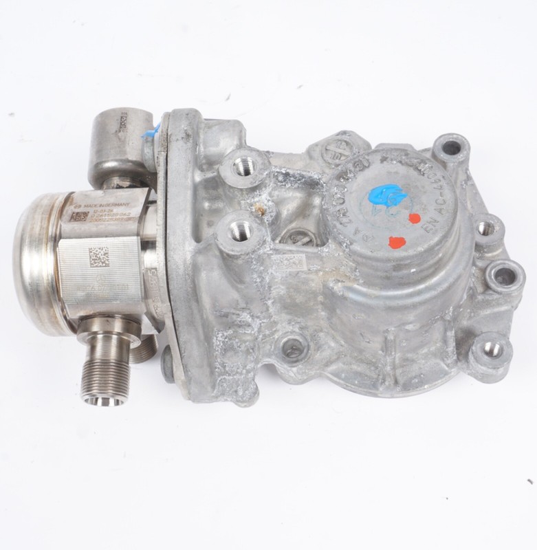 12-18 Mercedes W207 E350 C300 GLE350 M276 High Pressure Fuel Pump 2760700601 OEM
