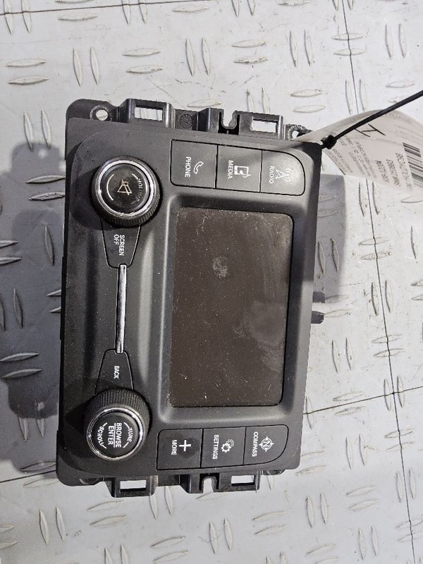 2018-2020 Dodge RAM 1500 Radio 5" Display and Receiver w/SiriusXM Opt RA2