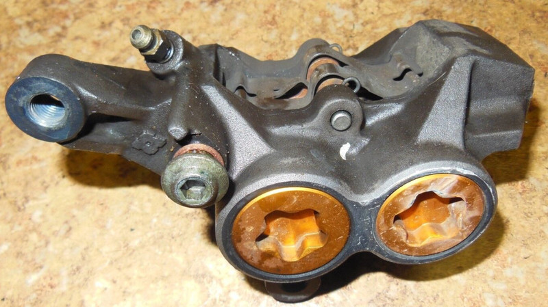 2003 Yamaha YZFR1 YZF R1 YZFR R1000 R 1 Left Front Disk Brake Caliper Bracket 03