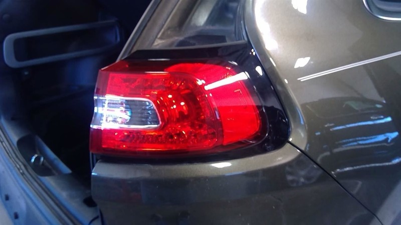 Passenger Tail Light Quarter Panel Mounted LED Fits 14-18 CHEROKEE 3393135