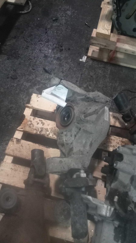 2014 Mercedes-Benz GL-Class Differential Carrier Assembly 4WD 104K Miles OEM