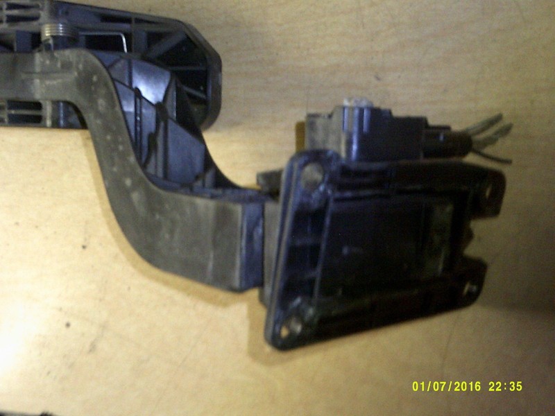 Freightliner A01-31219-000 Fuel Throttle Pedal Assembly *FREE SHIPPING*