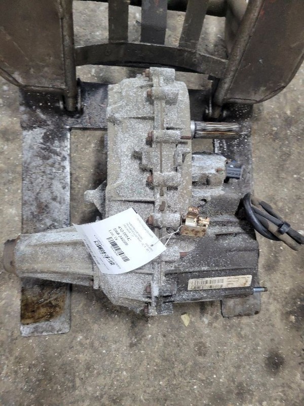 Transfer Case 4.7L Model NV244 Fits 05-09 DURANGO 1450398