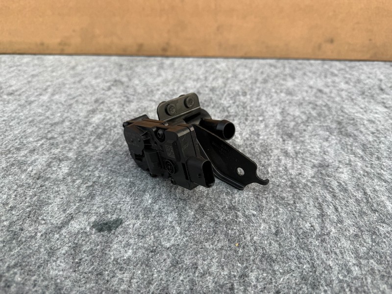 FORD MUSTANG MACH-E 2021-2025 OEM COOLANT OVERFLOW CONTROL VALVE LJ938C605BC