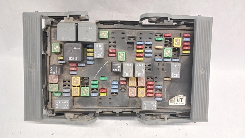 07-'09 CHEVROLET AVALANCHE 1500 Engine Fuse Box OEM 1 Year Warranty!