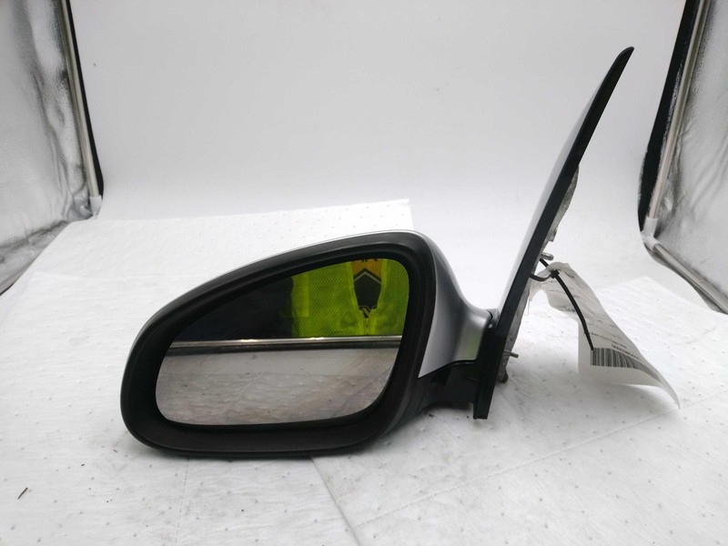 2013 Buick Verano Left Door Mirror Assembly Silver OEM 467074 133K Miles