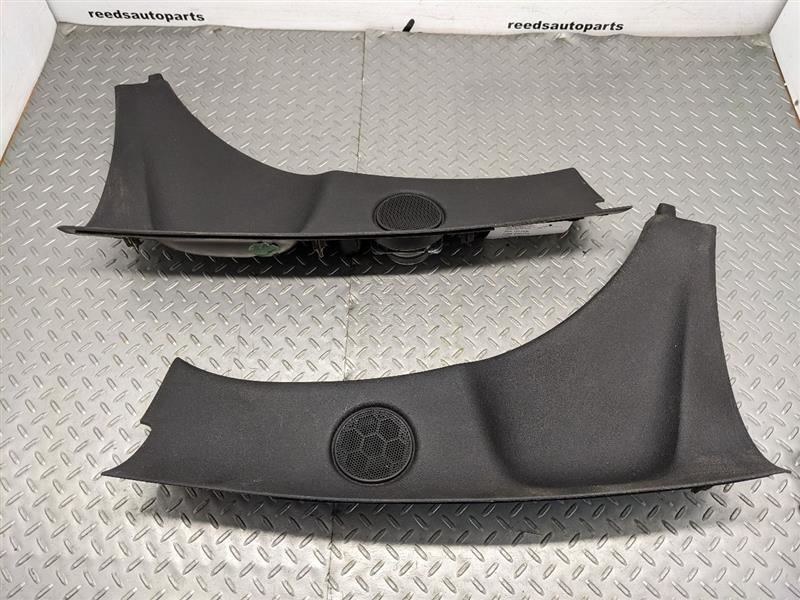 06-09 PONTIAC SOLSTICE SET OF 2 REAR LEFT & RIGHT PILLAR TRIM COVER PANE 114