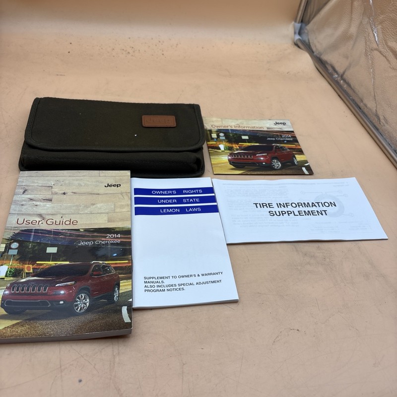 2014 Jeep Grand Cherokee Owners Manual Jeep Cherokee CD And case Included