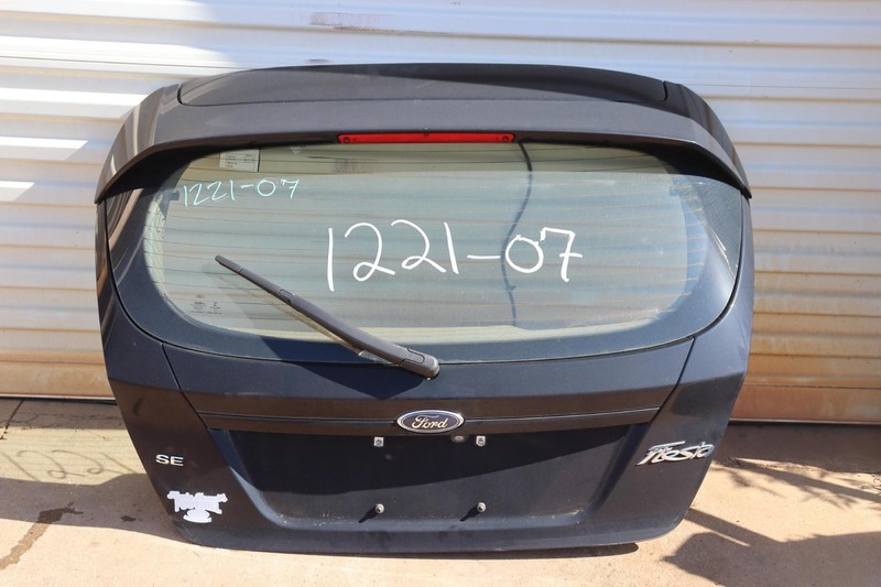 2011-2019 FORD FIESTA HATCHBACK 4DR REAR TAILGATE LIFTGATE W/ GLASS BLACK OEM