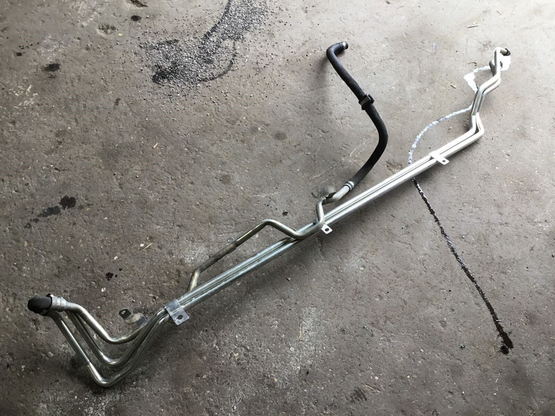 Aston Martin DB9 GT 2016 Transmission Oil Cooler Pipe Hose Tube Line 13-16 ;:Y
