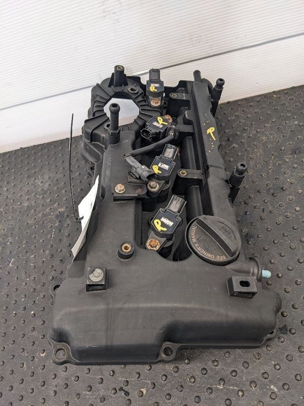 2014-2021 HYUNDAI TUCSON 2.0L ENGINE VALVE COVER 22410-2E210 OEM 1189777