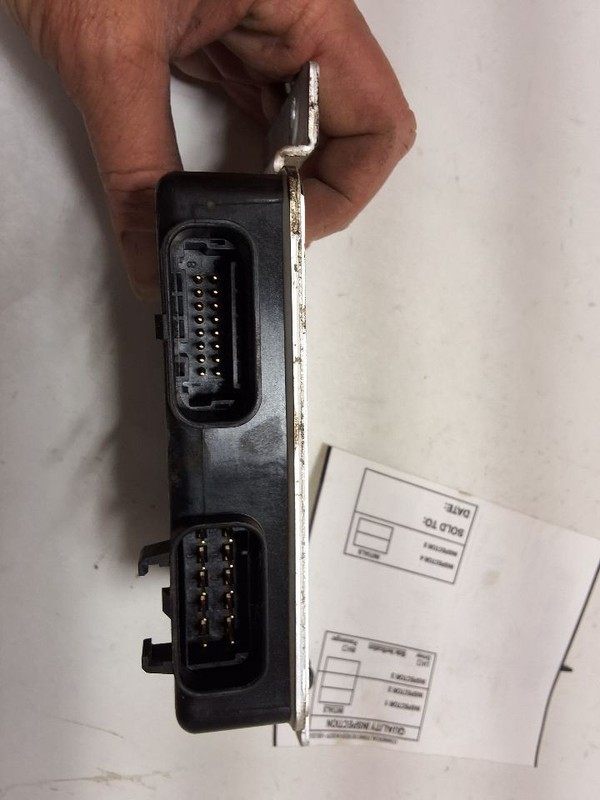 Engine ECM Throttle Control Left Hand Firewall Fits 03-07 HUMMER H2 3480737