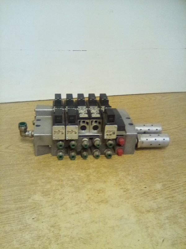 SMC Manifold W/ (3) VS26S611DF313A, (2) VS26S517DF313A & (2) Norgren Filters