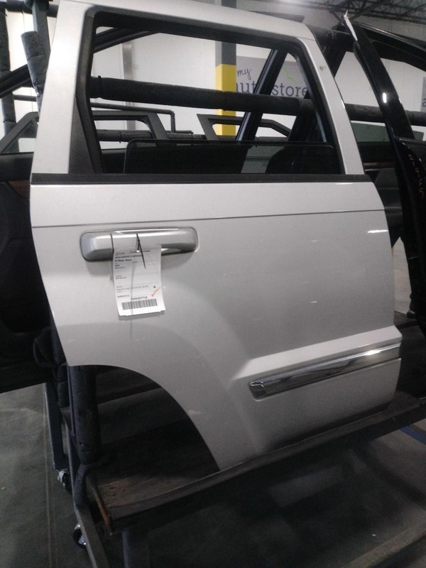 Jeep Grand Cherokee 2010 Right Rear Door SILVER 267781 7718