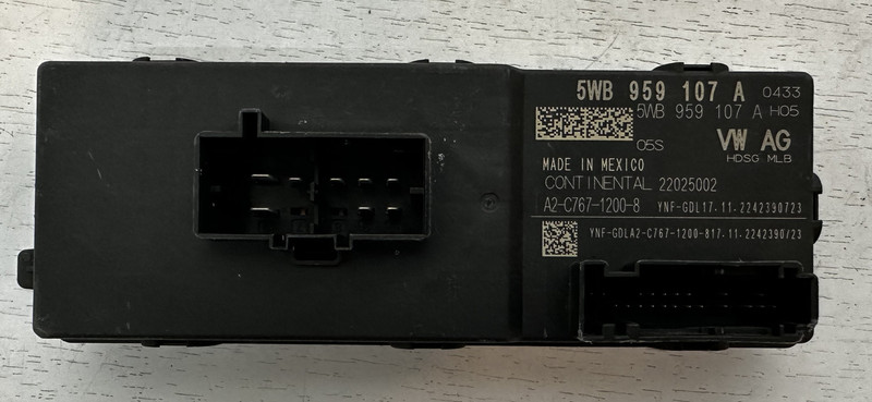 2023-24 VW ATLASLIFTGATE CONTROL MODULE OEM PART# 5WB.959.107.A