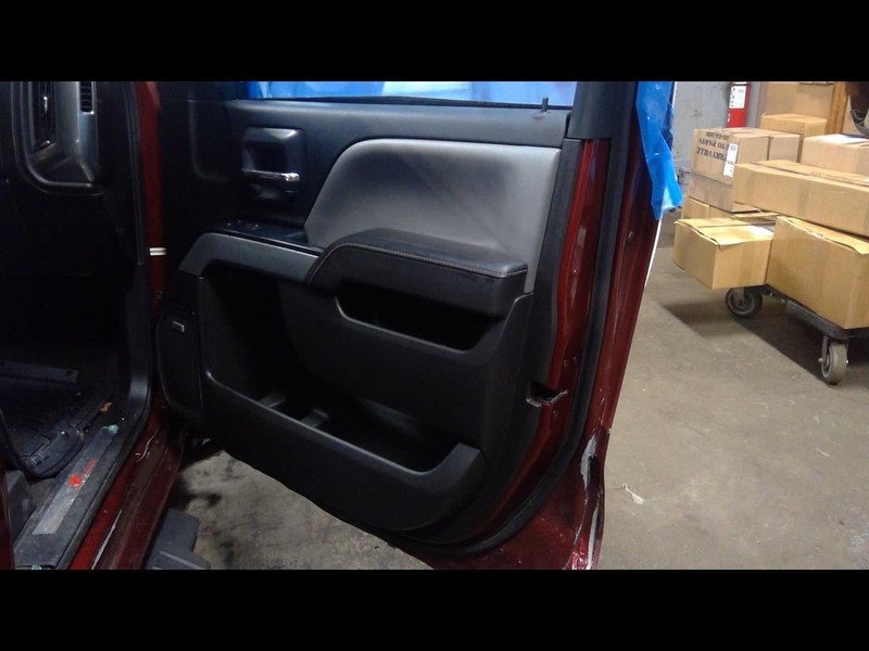 2017 SILVERADO Passenger Right Front Door Trim Panel 1571734