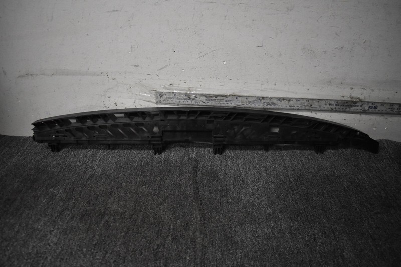 2019-2020 PORSCHE CAYENNE BASE CROSS MEMBER FACTORY OEM