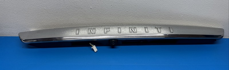 908163JK0A | 2013 - 2015 INFINITI JX35 QX60 CHROME TAIL FINISH PANEL TRIM CAMERA