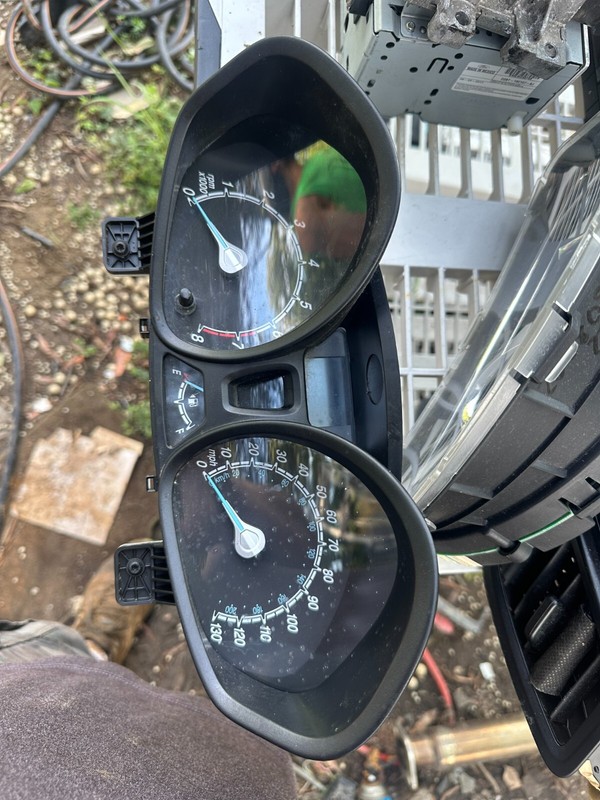 17-19 FORD FIESTA OEM INSTRUMENT SPEEDOMETER GAUGE CLUSTER - ONLY 41,000 MILES