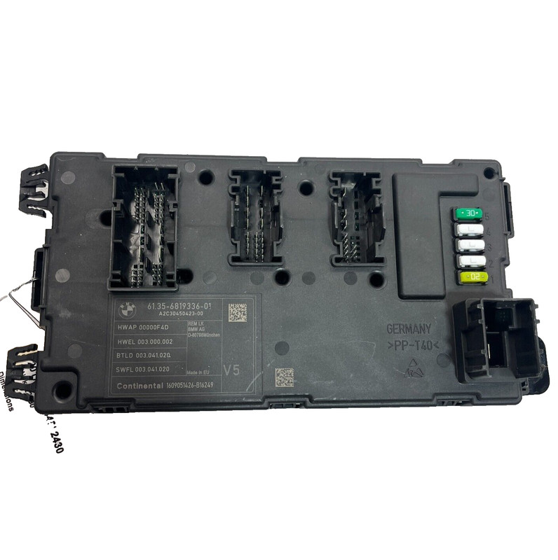 2017 - 2020 BMW 440i REAR FUSE RELAY BLOCK BCM BODY CONTROL MODULE UNIT OEM