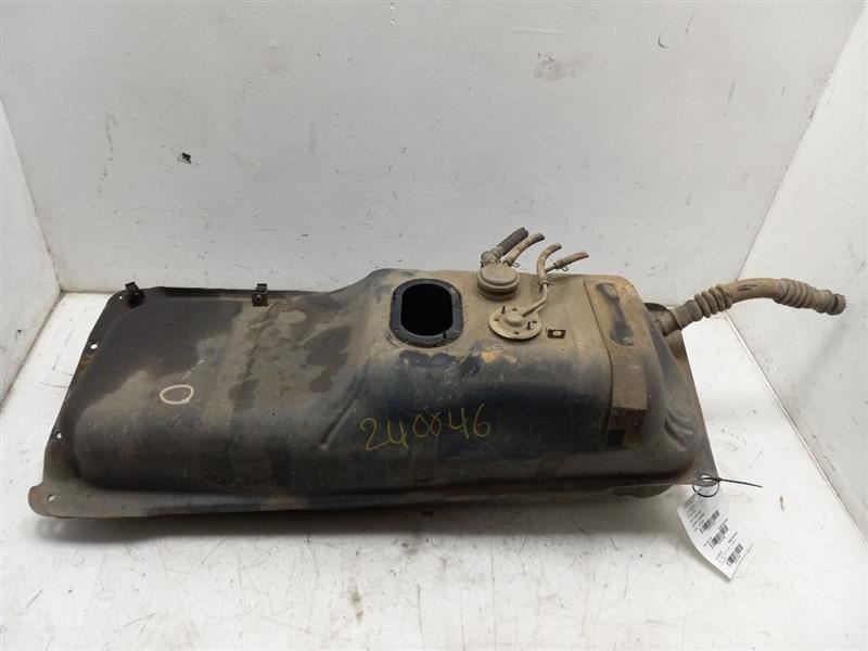 01-02 TOYOTA 4RUNNER SR5 3.4L RWD AT GAS FUEL TANK