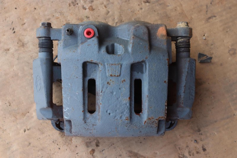 2005-2012 FORD F250 SD F350 SD FRONT LEFT DRIVER SIDE BRAKE CALIPER OEM