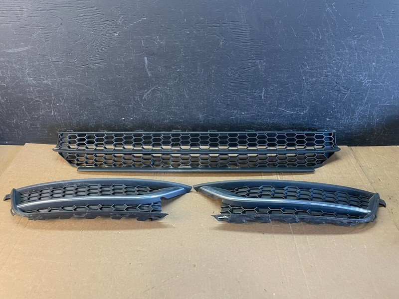 2012 to 2015 Volkswagen Passat Front Lower Set Grill Grille AD0044 DG