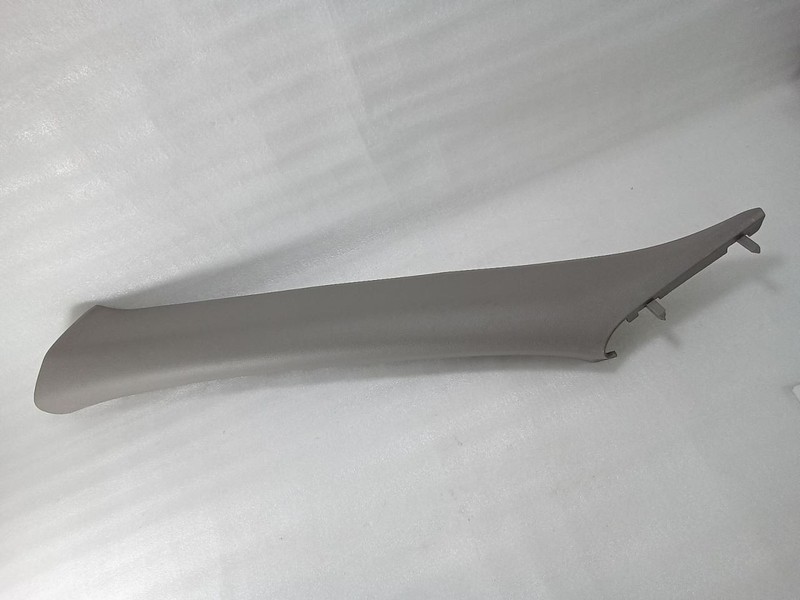 2004-2009 Chevrolet Colorado Left Front Windshield Pillar Trim 21993864 15910374