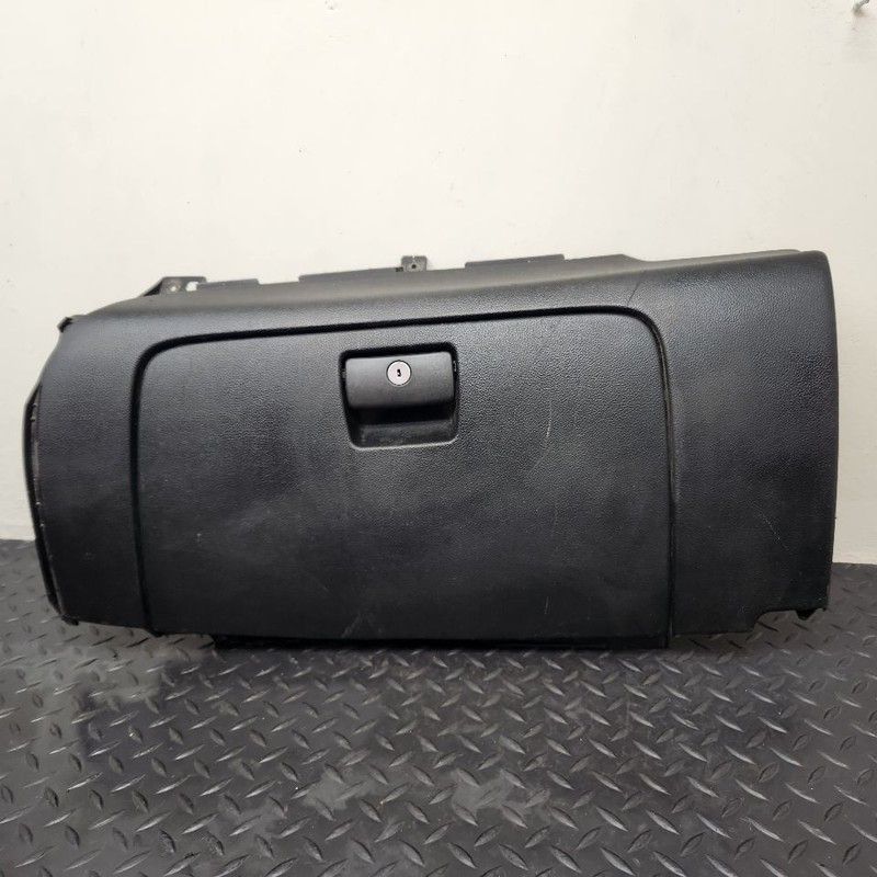 15-20 GMC Yukon Glove Box Assembly OEM 22883587