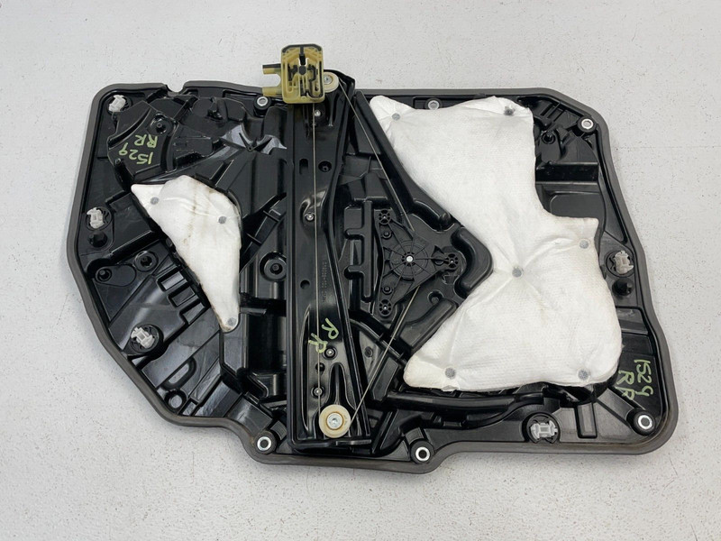 2016-2019 BMW 750i G12 Rear Right Pass Door Window Regulator Motor 1529 OEM