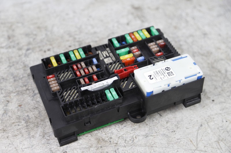 BMW G20 G21 G30 G31 G32 G11 G12 POWER DISTRIBUTION BOX OEM