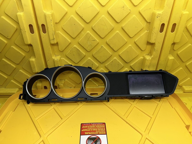 2012-2015 W204 MERCEDES C250 C350 COUPE NAVIGATION RADIO MEDIA DISPLAY SCREEN